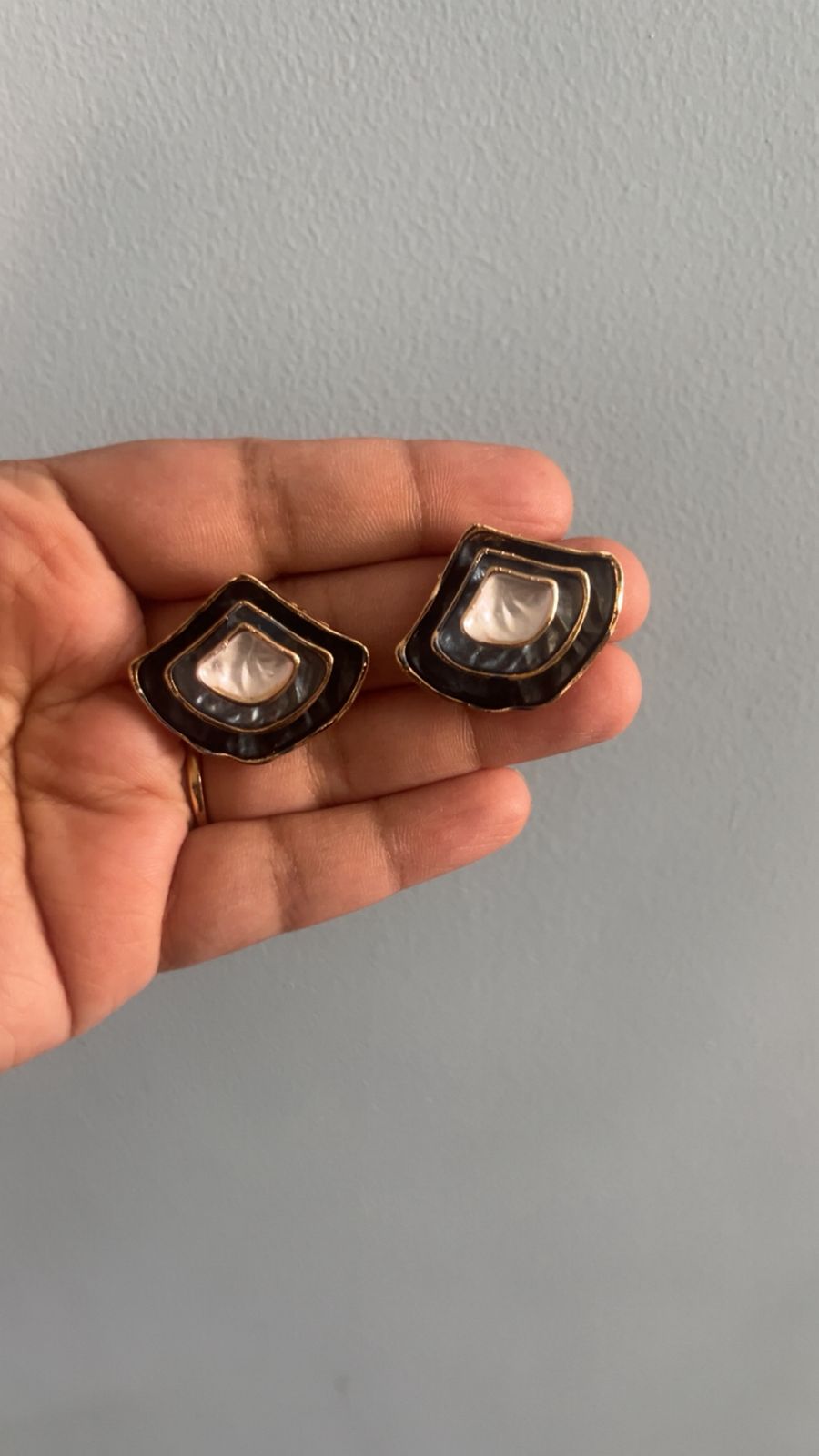 Element Studs